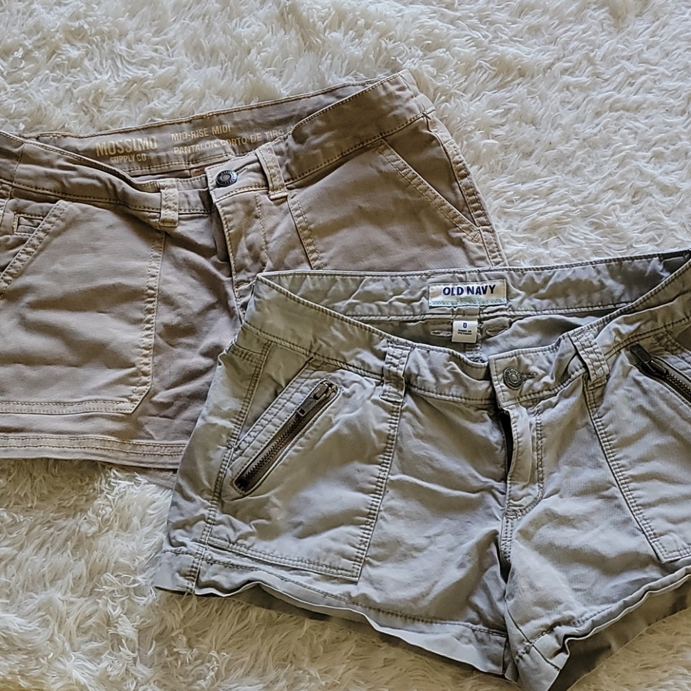 Bundle of 2 khaki shorts
